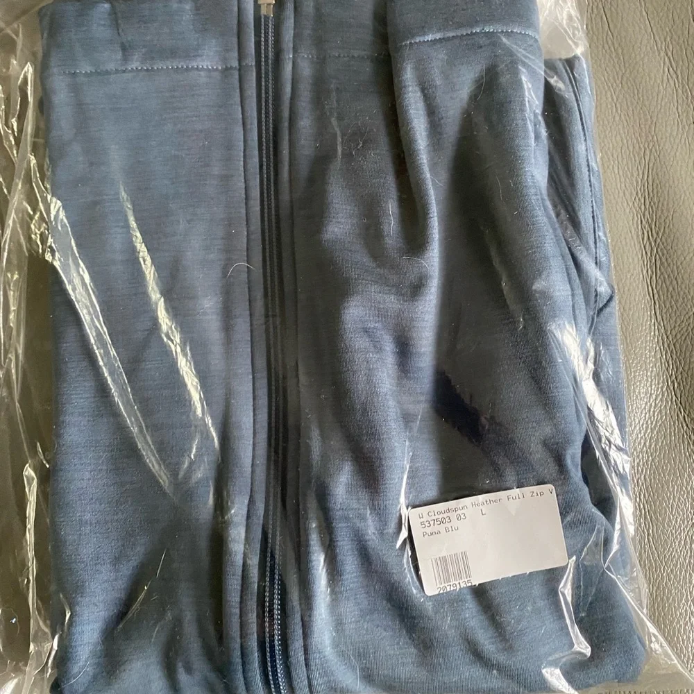 Puma Blue Sleeveless golf vest with Mandarin Collar BNWT large - Picture 3 of 12